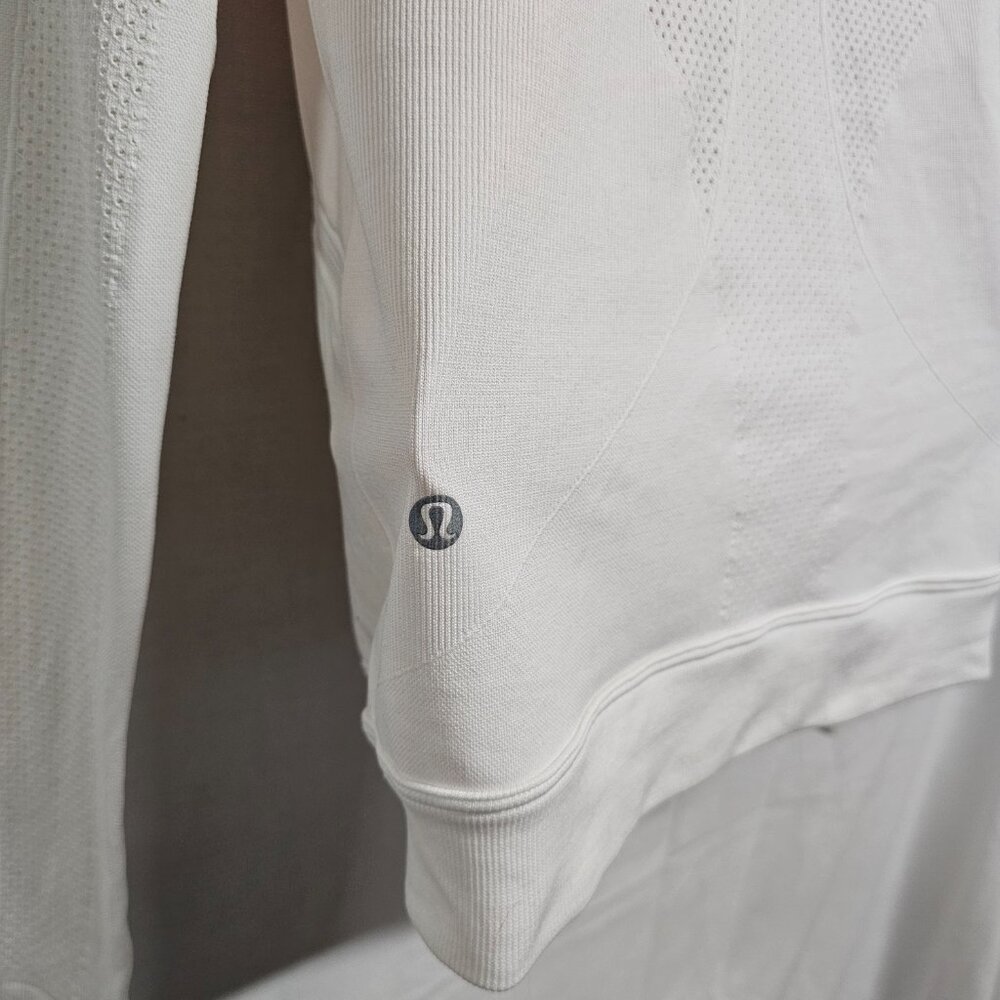 Lululemon Ventilate Hooded Jacket Women Size 6 White Perforated - Picture 4 of 14